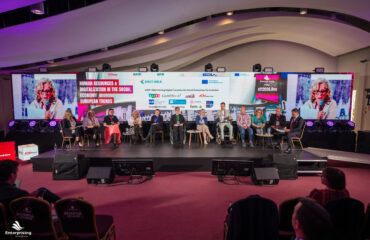 Speakerii panelului DIGIT-ABLE despre digitalizare incluzivă în economia socială, la Enterprising for Tomorrow 2026, Iași.